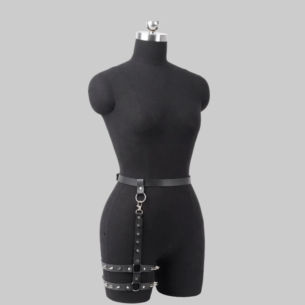 THORN HARNESS